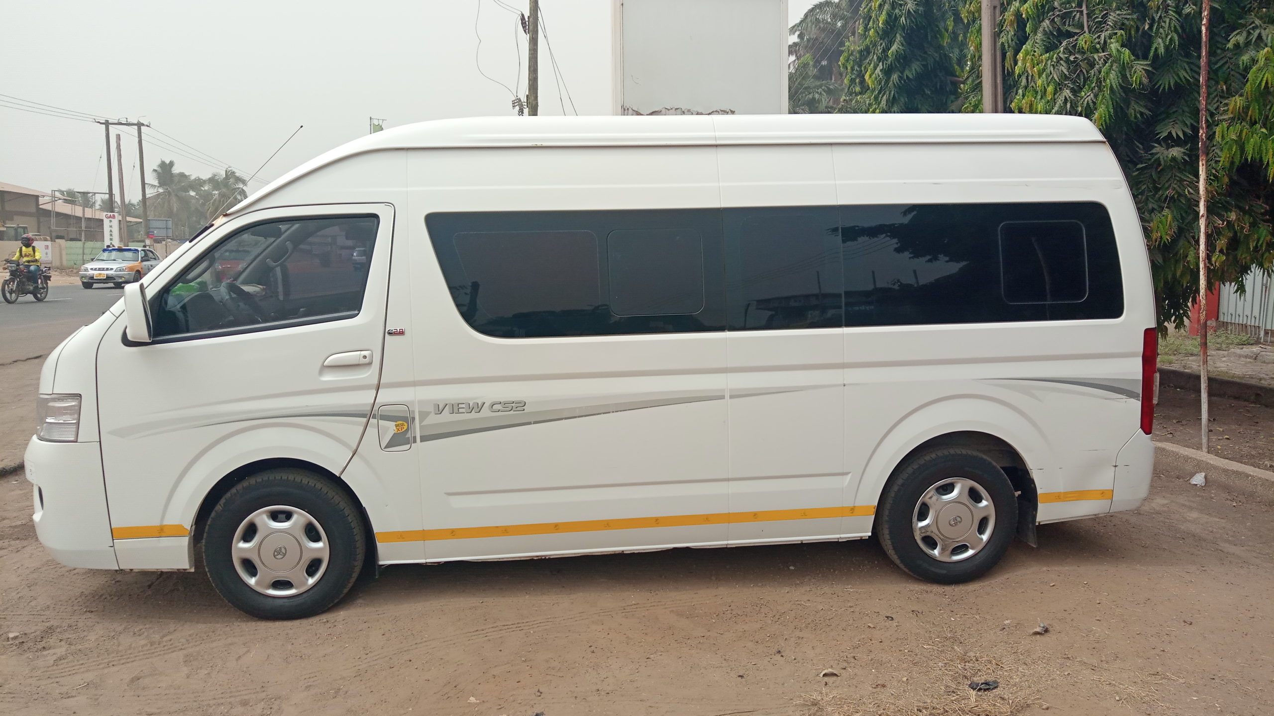 bus de transport à la disposition des apprenants – formation en micro-industrie